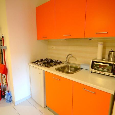 Shine Apartment Неаполь Экстерьер фото