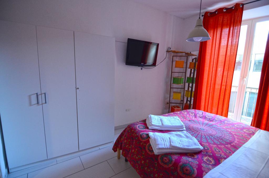 Shine Apartment Неаполь Экстерьер фото